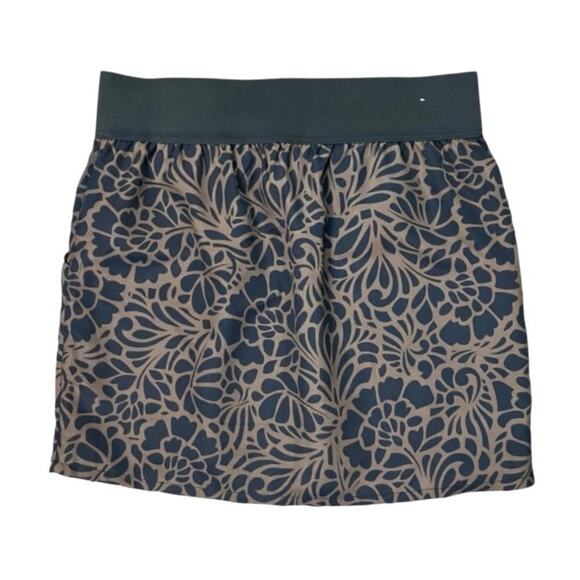 Gap Women's Navy/Tan Elastic Waist Fully Lined Mini Skirt w/ Pockets | Size M - Picture 2 of 11